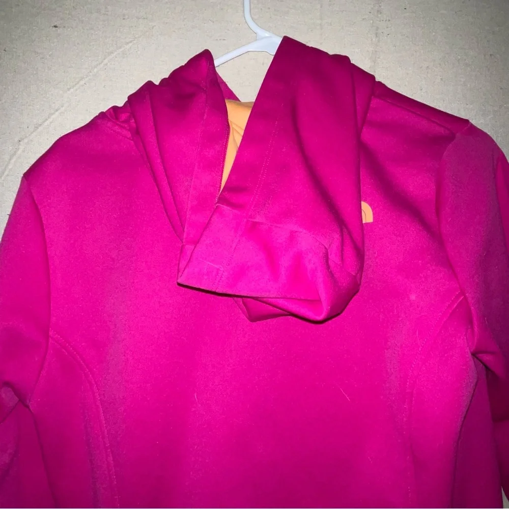Women’s The North Face Hoodie Medium - Picture 5 of 5